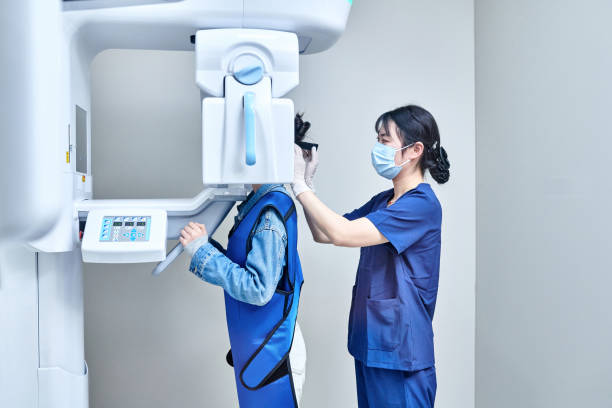 Best Cracked Tooth Emergency Dentist  in West Carrollton, OH